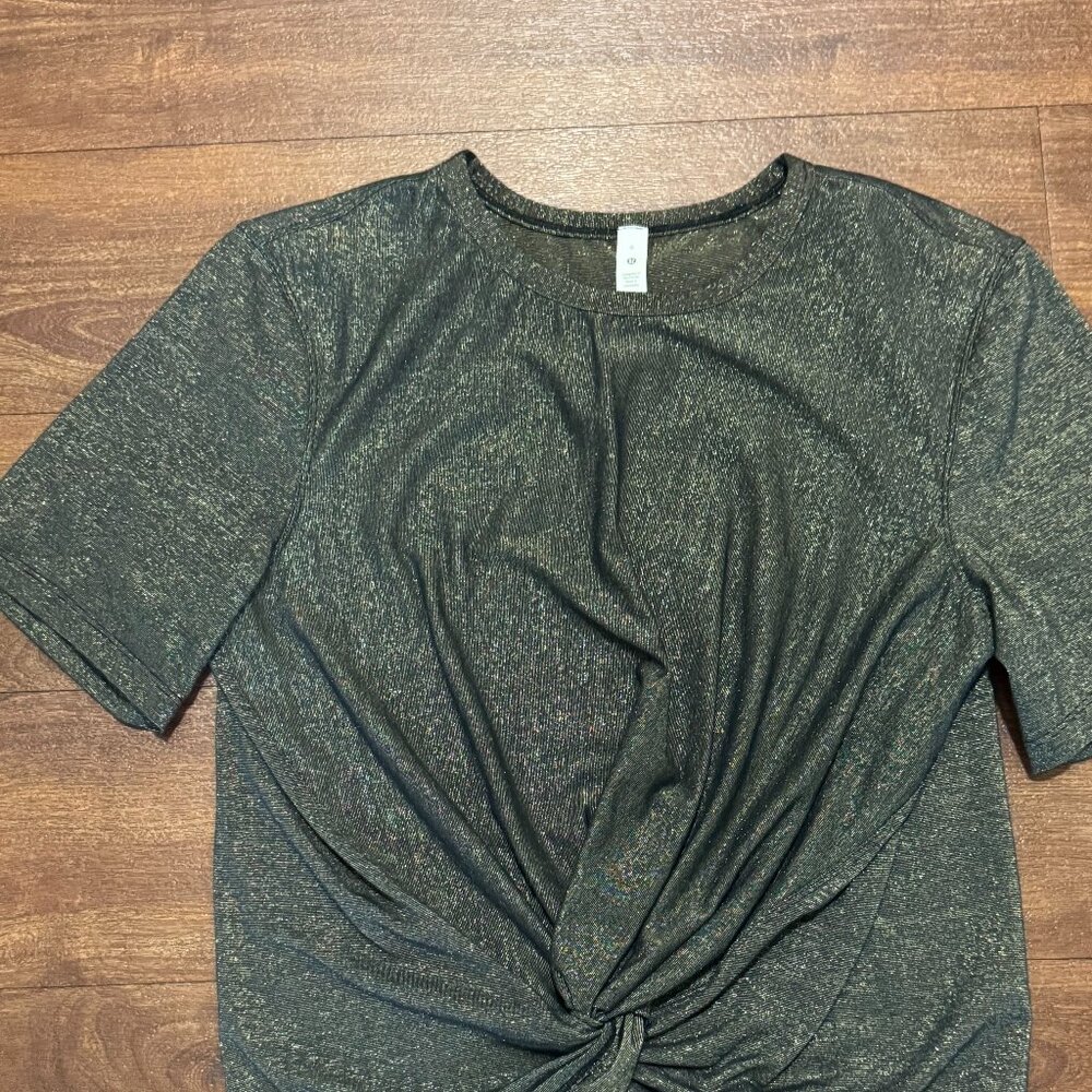 Lululemon Front Twist Short Sleeve Tee Black Size 6 NWT No Tags